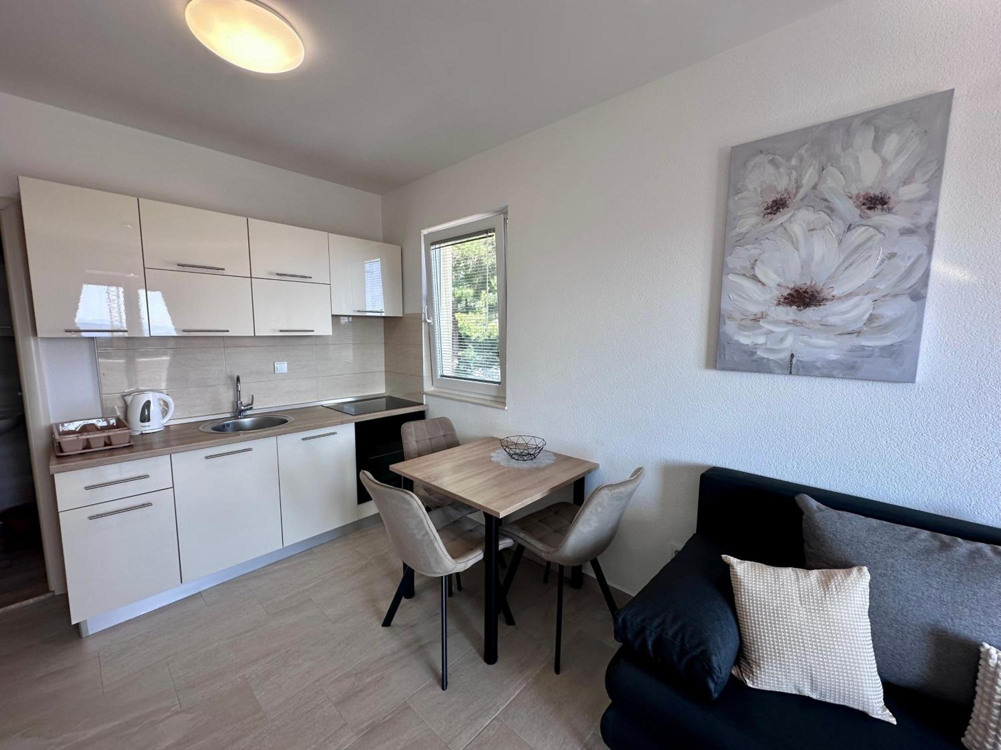 Apartmani Josipa Baška Voda Exteriör bild